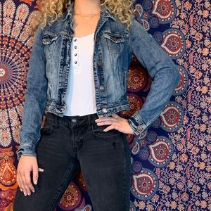 size S american eagle denim jacket